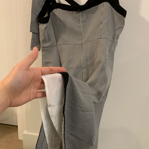 Dress - Picture 4 of 5